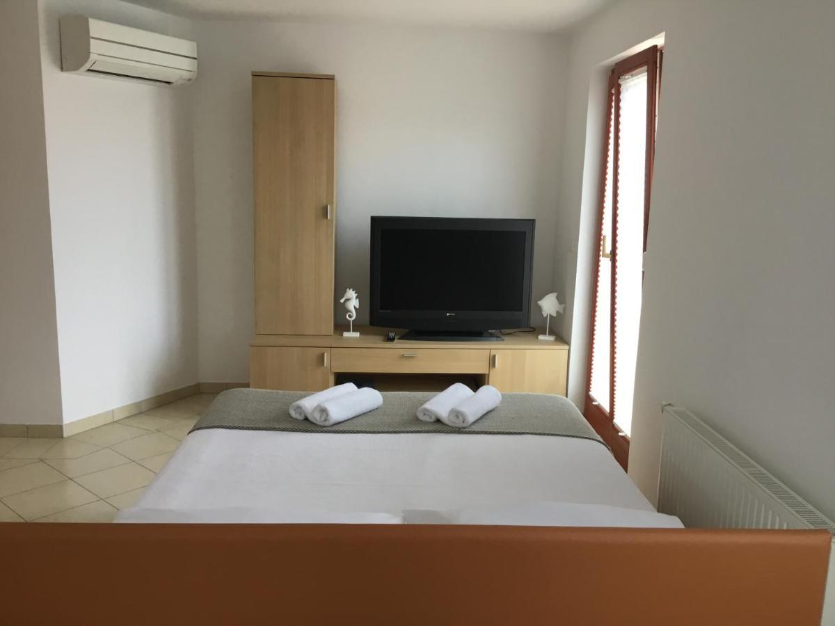 Apartment Sotlar Izola Exterior foto